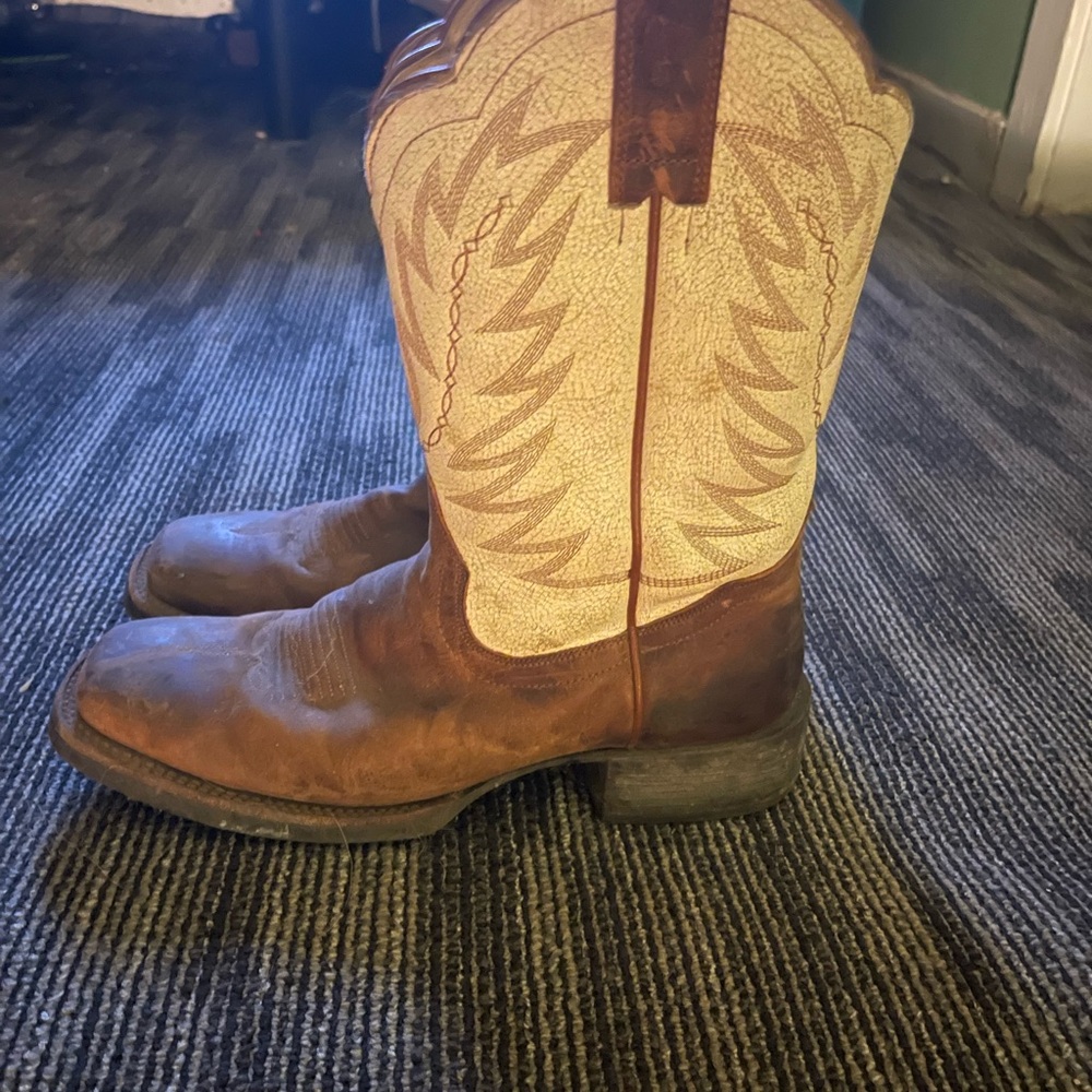 Rank 45 boots for sale only worn a few time I don’t wear them anymore